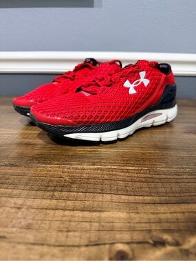Under Armour UA Speedform Gemini Low Top Lace-Up Sneaker Red/Black 3026770